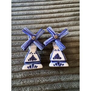 Delft‎ Windmill Blue White Salt and Pepper Shakers Vintage Holland Decor